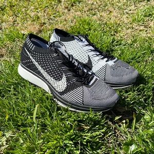 Nike Flyknit Racer